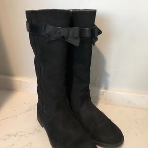 Girls boots